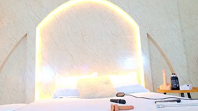 AbrilPeach online show from 15, 3, 2026