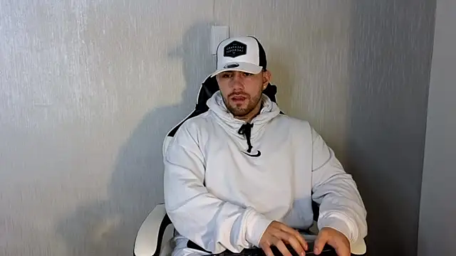 Snapshot of Ades_Lowe chatting on 24, 9, 2025 Ades Lowe online show from 24, 9, 2025