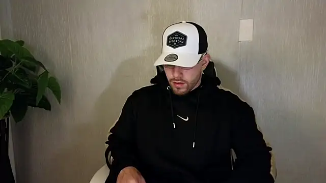 Snapshot of Ades_Lowe chatting on 11, 10, 2025 Ades Lowe online show from 11, 10, 2025