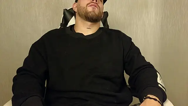 Snapshot of Ades_Lowe chatting on 19, 10, 2025 Ades Lowe online show from 19, 10, 2025