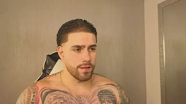 Snapshot of Ades_Lowe chatting on 8, 11, 2025 Ades Lowe online show from 8, 11, 2025