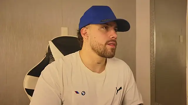 Snapshot of Ades_Lowe chatting on 14, 11, 2025 Ades Lowe online show from 14, 11, 2025