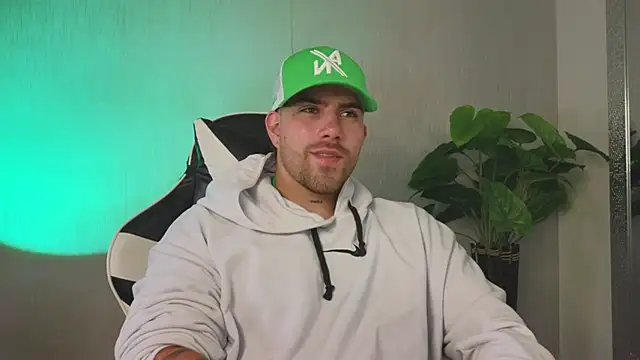 Snapshot of Ades_Lowe chatting on 24, 11, 2025 Ades Lowe online show from 24, 11, 2025