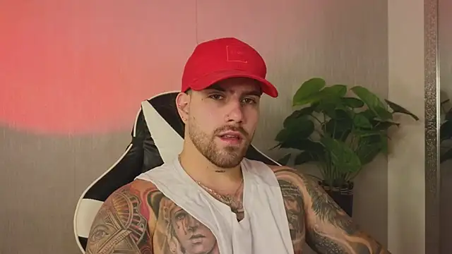 Snapshot of Ades_Lowe chatting on 28, 11, 2025 Ades Lowe online show from 28, 11, 2025