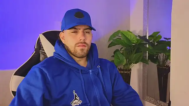 Snapshot of Ades_Lowe chatting on 30, 11, 2025 Ades Lowe online show from 30, 11, 2025