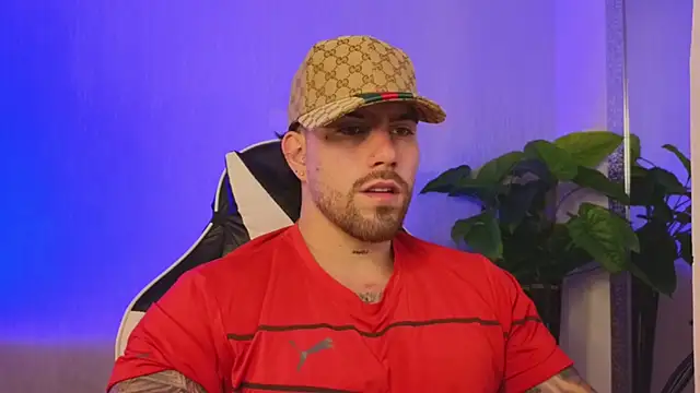 Snapshot of Ades_Lowe chatting on 23, 12, 2025 Ades Lowe online show from 23, 12, 2025