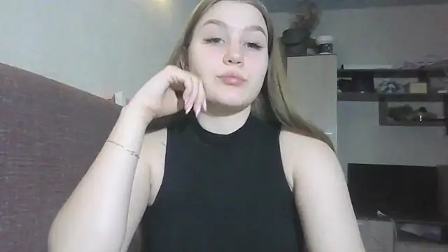 yourhoney Lola  online show from 2, 2, 2026