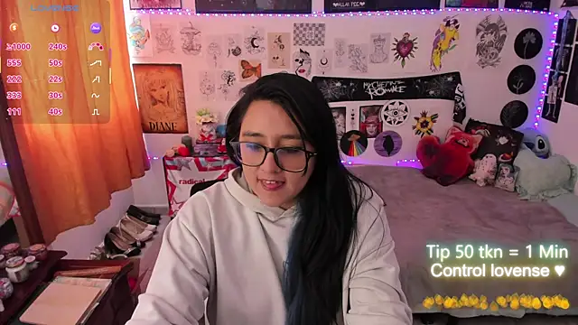 Snapshot of Cherry_blush_ chatting on 15, 4, 2026 Cherry blush online show from 15, 4, 2026