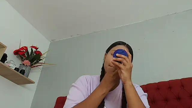 keyla mejia online show from 4, 5, 2026