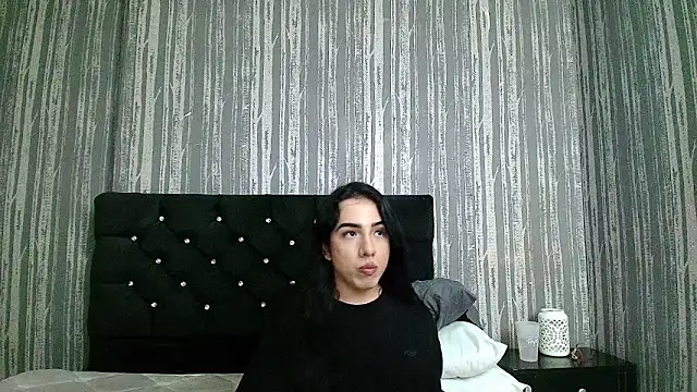 Alicee Moonn online show from 13, 5, 2026
