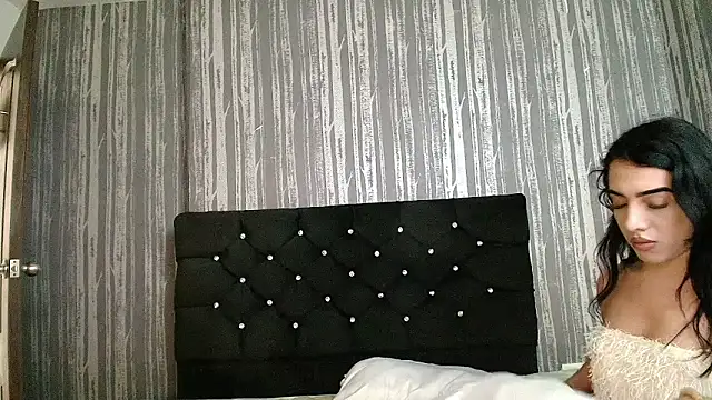 Alicee Moonn online show from 19, 5, 2026