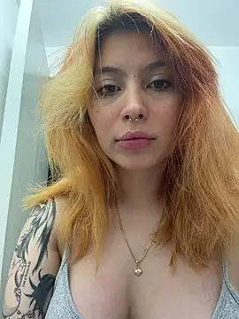 Snapshot of YunoRose_ chatting on 23, 11, 2025 YunoRose online show from 23, 11, 2025