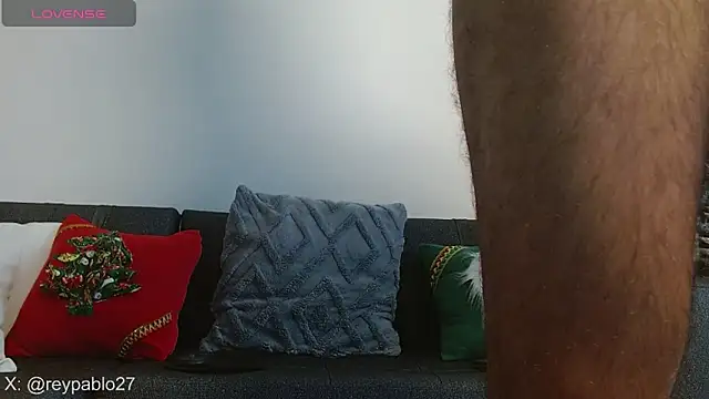 Snapshot of ReyPablo1 chatting on 18, 12, 2025 ReyPablo1 online show from 18, 12, 2025