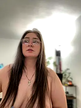 Alix Valentine online show from 5, 10, 2025