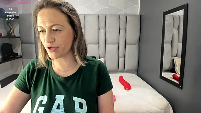 Snapshot of Charlot_milf chatting on 11, 3, 2026 Charlot milf online show from 11, 3, 2026