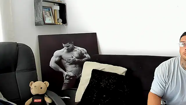 Marck Mathews online show from 24, 9, 2025