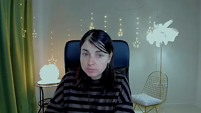 MartaEdams online show from 3, 2, 2026