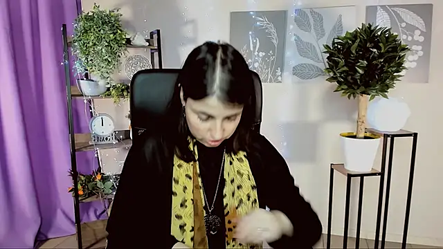 Snapshot of MartaEdams chatting on 4, 4, 2026 MartaEdams online show from 4, 4, 2026