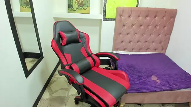 Snapshot of miaa_scott7 chatting on 6, 2, 2026 miaa scott7 online show from 6, 2, 2026