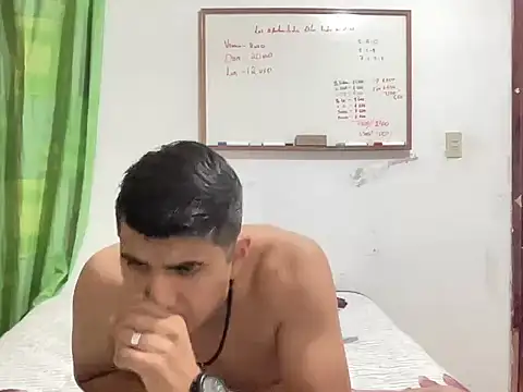 juicysmalls online show from 2, 12, 2025