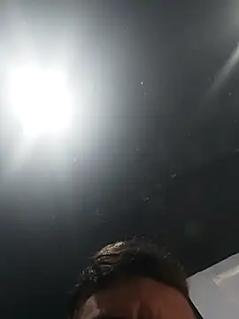 parejajuguetona420 online show from 24, 11, 2025