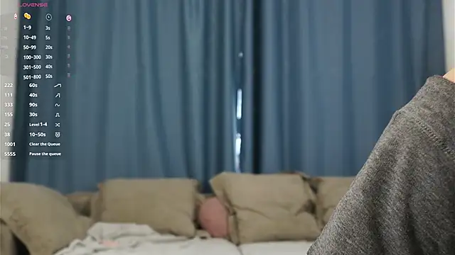 TaiteFairfield online show from 5, 11, 2025