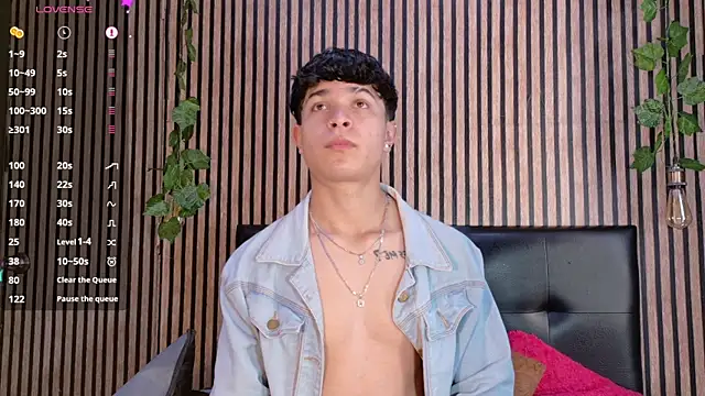 Felipe boy1 online show from 11, 9, 2025
