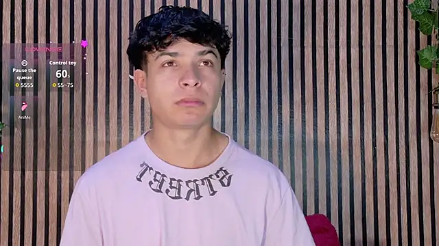 Felipe boy1 online show from 7, 10, 2025