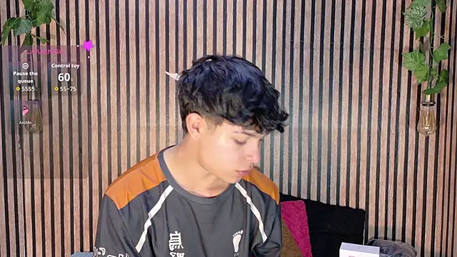 Felipe boy1 online show from 11, 10, 2025