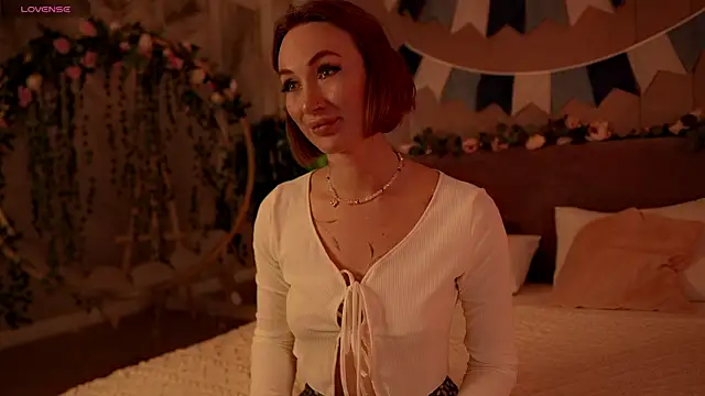 Serena Waldarf online show from 30, 9, 2025