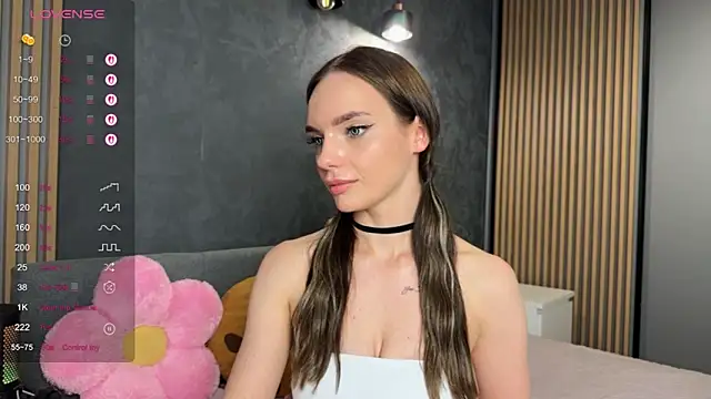Snapshot of litlle_angelll chatting on 31, 5, 2026 litlle angelll online show from 31, 5, 2026