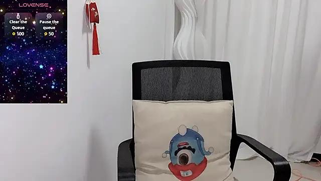 Snapshot of JackieBell chatting on 24, 10, 2025 JackieBell online show from 24, 10, 2025