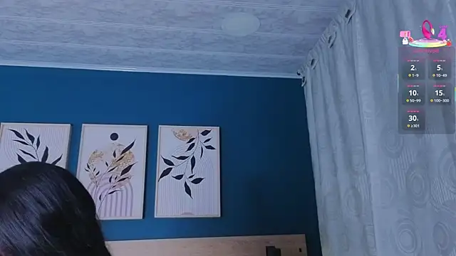 Snapshot of SarahMiler_ chatting on 25, 9, 2025 SarahMiler  online show from 25, 9, 2025
