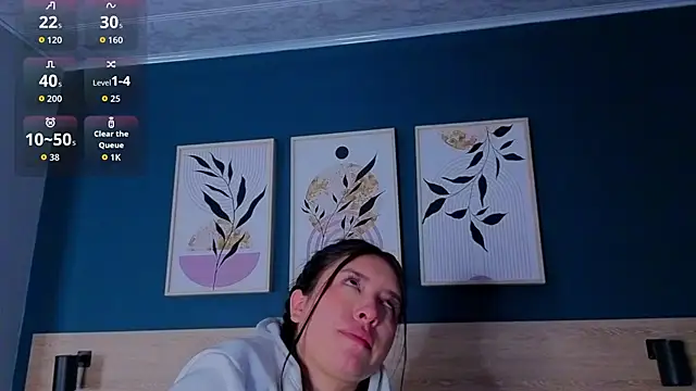 Snapshot of SarahMiler_ chatting on 22, 10, 2025 SarahMiler  online show from 22, 10, 2025