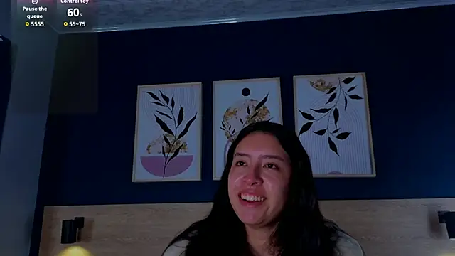Snapshot of SarahMiler_ chatting on 25, 10, 2025 SarahMiler  online show from 25, 10, 2025