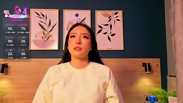 Snapshot of SarahMiler_ chatting on 13, 1, 2026 SarahMiler online show from 13, 1, 2026