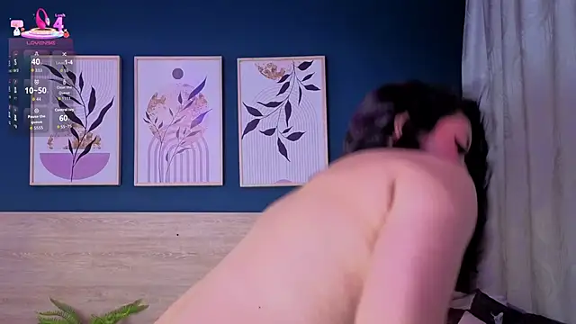 Snapshot of SarahMiler_ chatting on 5, 2, 2026 SarahMiler online show from 5, 2, 2026