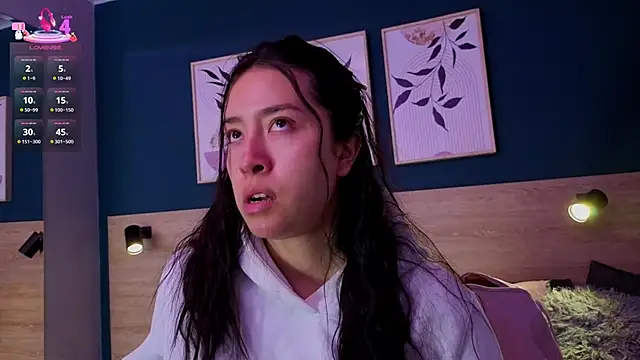 Snapshot of SarahMiler_ chatting on 7, 2, 2026 SarahMiler online show from 7, 2, 2026