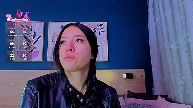 Snapshot of SarahMiler_ chatting on 25, 3, 2026 SarahMiler online show from 25, 3, 2026