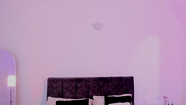 Taylormaxwell online show from 26, 11, 2025