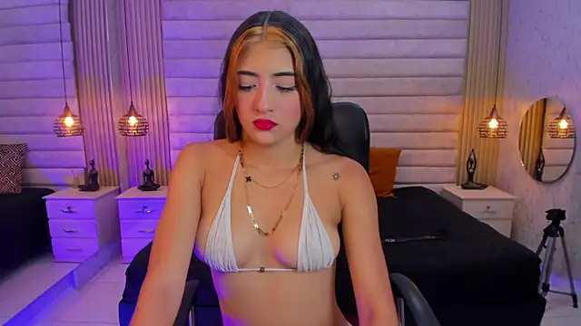 VictoriaaBlair online show from 10, 4, 2026