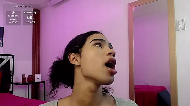 Snapshot of FELINEXOXO chatting on 25, 9, 2025 FELINEXOXO online show from 25, 9, 2025