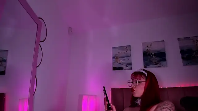 Maddy Mills online show from 11, 5, 2026