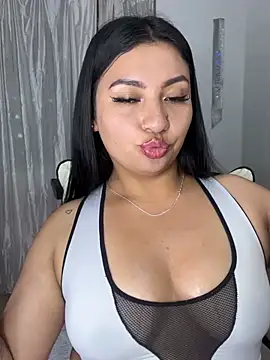 Issa Santana online show from 30, 5, 2026