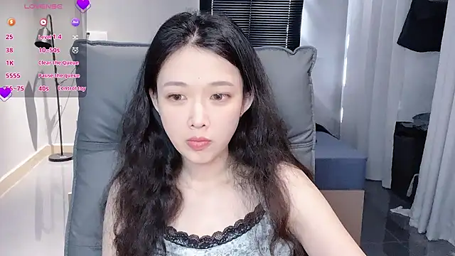 NiNi-baby520 online show from 13, 9, 2025