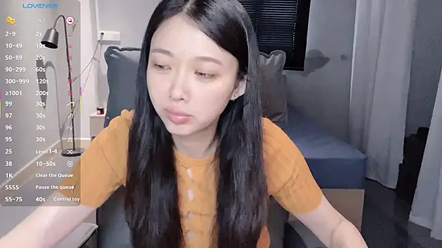 NiNi-baby520 online show from 5, 10, 2025