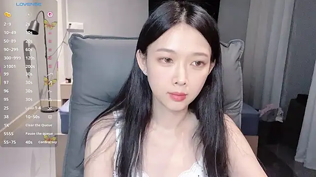 NiNi-baby520 online show from 12, 10, 2025