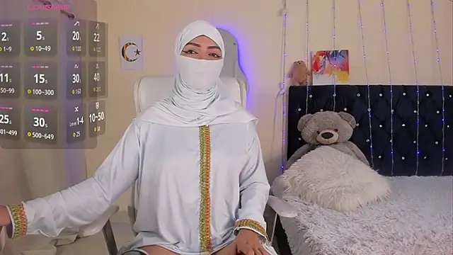 Snapshot of Dana-Alabi chatting on 1, 10, 2025 Dana-Alabi online show from 1, 10, 2025