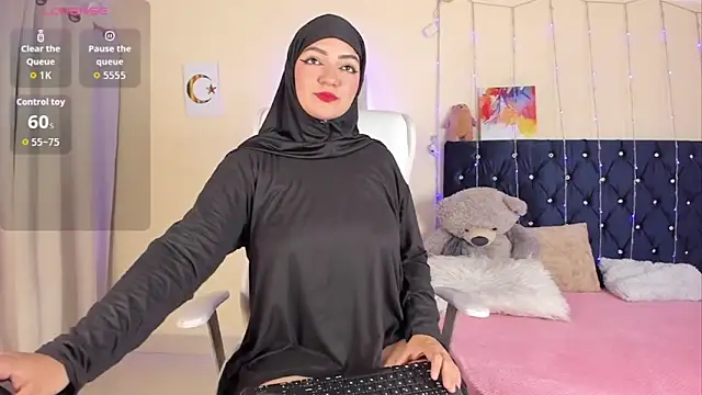 Snapshot of Dana-Alabi chatting on 9, 10, 2025 Dana-Alabi online show from 9, 10, 2025