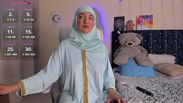 Snapshot of Dana-Alabi chatting on 16, 10, 2025 Dana-Alabi online show from 16, 10, 2025